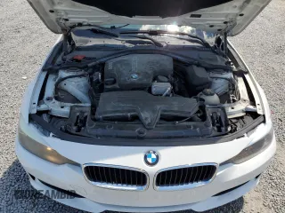 2015 BMW 3 Series 320i xDrive с VIN WBA3C3G55FNS76450, выставлен на аукционе Copart как лот 57479495 с пробегом 136 072 миль миль и Списание • Salvage title. История ставок и продаж доступна на DreamBid. Изображение 11.