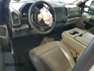 2018 Ford F-250 XL с VIN 1FTBF2A64JEB57475, выставлен на аукционе Copart как лот 45282165 с пробегом 120 022 миль миль и Списание • Salvage title. История ставок и продаж доступна на DreamBid. Изображение 8.