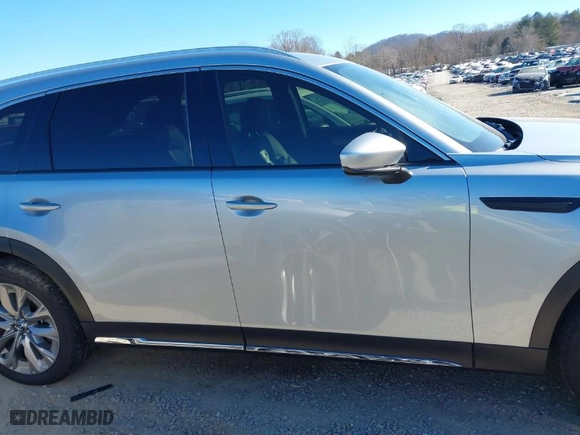 2024 Mazda CX-90 3.3 Turbo Premium Plus with VIN JM3KKEHD9R1129571, listed as a IAAI auction lot 41253089 with 12,805 mi miles. Bid and sale history available at carsss.com. Image 13.