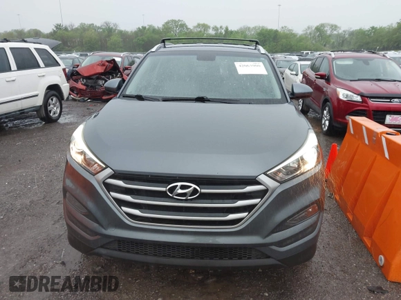 2018 Hyundai Tucson SEL with VIN KM8J3CA4XJU640429, listed as a IAAI auction lot 42063900 with 124,844 mi miles. Bid and sale history available at carsss.com. Image 12.