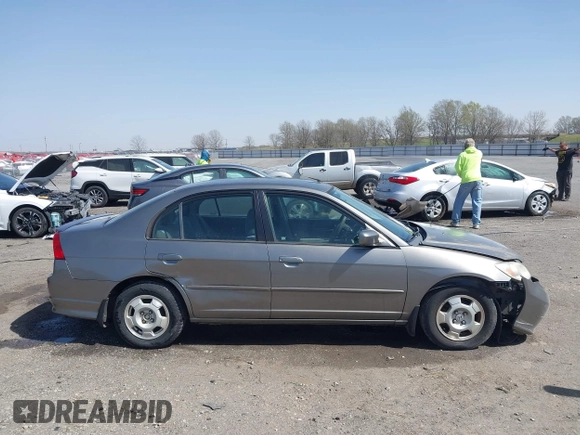 2004 Honda Civic with VIN JHMES96674S020013, listed as a IAAI auction lot 41827411 with 118,601 mi miles. Bid and sale history available at carsss.com. Image 13.