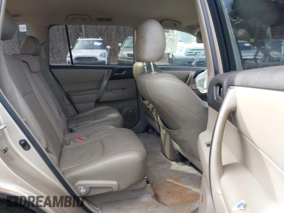 2008 Toyota Highlander Sport z VIN JTEES43A482018122, wystawiony jako IAAI lot #41579165 z przebiegiem Nie podano mil oraz . Historia ofert i sprzedaży dostępna na DreamBid. Obrazek 8.