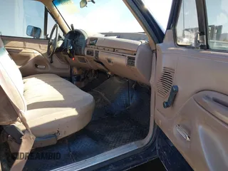 1996 Ford F-250 with VIN 2FTHF25H1TCA71880, listed as a IAAI auction lot 41343169 with 204,813 mi miles. Bid and sale history available at carsss.com. Image 5.
