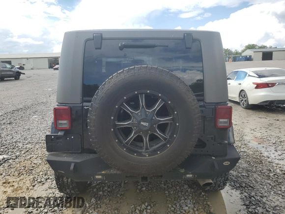 2007 Jeep Wrangler Sahara z VIN 1J8FA54137L209032, wystawiony jako Copart lot #56502475 z przebiegiem 129 402 mil mil oraz Szkoda całkowita • Salvage title. Historia ofert i sprzedaży dostępna na DreamBid. Obrazek 6.