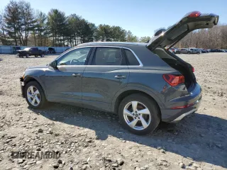 2022 Audi Q3 Premium with VIN WA1AUCF33N1020993, listed as a Copart auction lot 47046495 with 33,382 mi miles and Salvage Title. Bid and sale history available at carsss.com. Image 2.