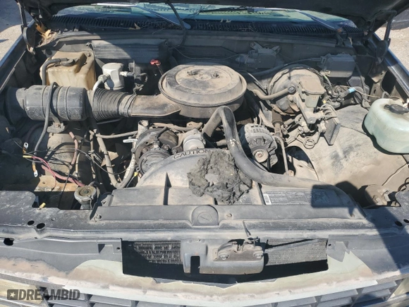 1993 Chevrolet C/K 1500 with VIN 2GCEC19KXP1146220, listed as a Copart auction lot 70696144 with 197,245 mi miles and Salvage Title. Bid and sale history available at carsss.com. Image 12.