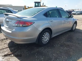 2009 Mazda 6 i Sport with VIN 1YVHP81A495M24828, listed as a IAAI auction lot 41722148 with 156,095 mi miles and . Bid and sale history available at carsss.com. Image 4.