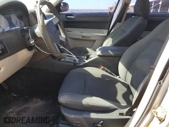2006 Chrysler 300 with VIN 2C3KA43RX6H317820, listed as a Copart auction lot 58908493 with 152,778 mi miles and Clean Title. Bid and sale history available at DreamBid. Image 7.