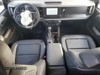 2022 Ford Bronco with VIN 1FMEE5DH8NLA89385, listed as a Copart auction lot 81772054 with 28,064 mi miles and Salvage Title. Bid and sale history available at DreamBid. Image 8.