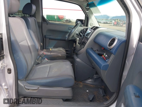 2005 Honda Element with VIN 5J6YH27385L031049, listed as a IAAI auction lot 41826016 with 254,572 mi miles and . Bid and sale history available at DreamBid. Image 5.