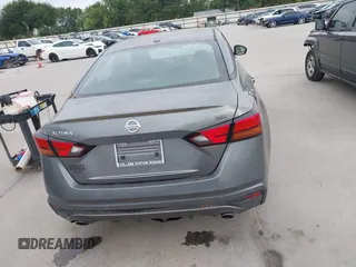 2022 Nissan Altima SR z VIN 1N4BL4CV0NN386112, wystawiony jako IAAI lot #42161567 z przebiegiem 56 402 mil mil oraz . Historia ofert i sprzedaży dostępna na DreamBid. Obrazek 16.