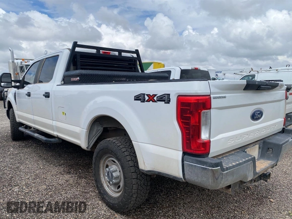 2019 Ford F-250 XL with VIN 1FT7W2B6XKEG23822, listed as a IAAI auction lot 42726903 with 178,569 mi miles and . Bid and sale history available at DreamBid. Image 6.