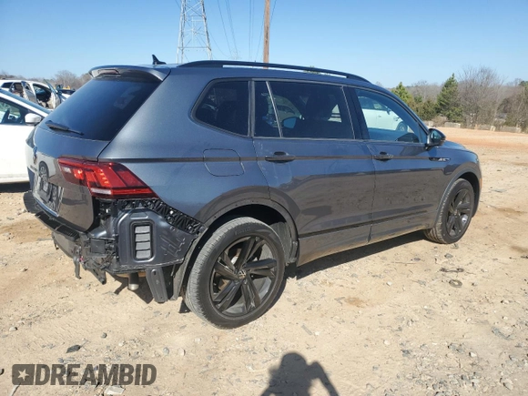 2023 Volkswagen Tiguan SE R-Line Black z VIN 3VVCB7AX7PM064170, wystawiony jako Copart lot #48539715 z przebiegiem 14 416 mil mil oraz Szkoda całkowita • Salvage title. Historia ofert i sprzedaży dostępna na DreamBid. Obrazek 3.