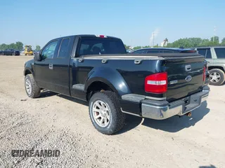 2004 Ford F-150 XLT z VIN 1FTPX04514KD80136, wystawiony jako IAAI lot #42410803 z przebiegiem 115 586 mil mil oraz . Historia ofert i sprzedaży dostępna na DreamBid. Obrazek 3.
