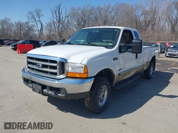 2000 Ford F-250 XL with VIN 1FTNX21F4YED24924, listed as a IAAI auction lot 41755231 with 92,588 mi miles and . Bid and sale history available at DreamBid. Image 17.