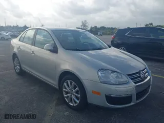 2010 Volkswagen Jetta Sedan Limited with VIN 3VWAX7AJXAM165193, listed as a IAAI auction lot 41962307 with 62,574 mi miles. Bid and sale history available at carsss.com. Image 13.