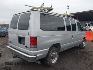 2007 Ford Econoline Passenger XL with VIN 1FBNE31L97DA19249, listed as a IAAI auction lot 41726653 with 114,141 mi miles. Bid and sale history available at carsss.com. Image 4.