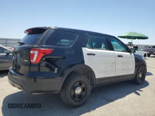 2016 Ford Police Interceptor Utility z VIN 1FM5K8ARXGGA52390, wystawiony jako Copart lot #60826115 z przebiegiem 139 844 mil mil oraz Czysty tytuł • Clean title. Historia ofert i sprzedaży dostępna na DreamBid. Obrazek 3.