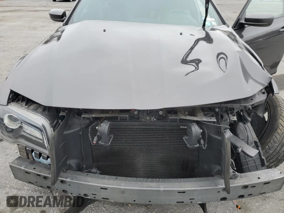 2020 Chrysler 300 S z VIN 2C3CCABG7LH128468, wystawiony jako Copart lot #44922825 z przebiegiem 33 604 mil mil oraz Szkoda całkowita • Salvage title. Historia ofert i sprzedaży dostępna na DreamBid. Obrazek 12.