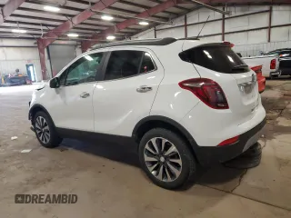2020 Buick Encore Essence z VIN KL4CJGSB3LB061671, wystawiony jako Copart lot #43798525 z przebiegiem 101 220 mil mil oraz Tytuł czysty. Historia ofert i sprzedaży dostępna na DreamBid. Obrazek 2.