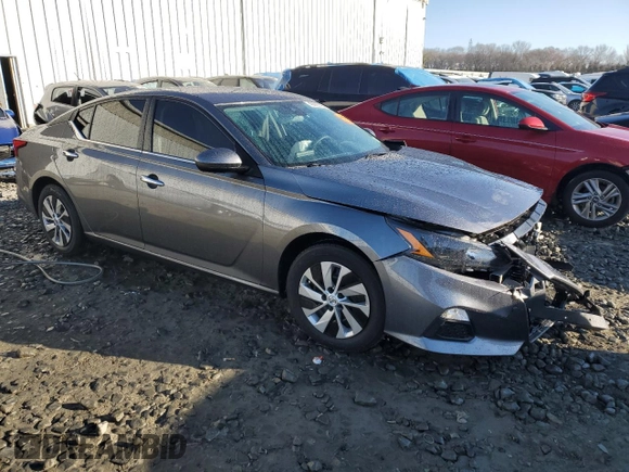 2022 Nissan Altima 2.5 S with VIN 1N4BL4BV6NN350748, listed as a Copart auction lot 48692795 with 81,468 mi miles and Salvage Title. Bid and sale history available at carsss.com. Image 4.