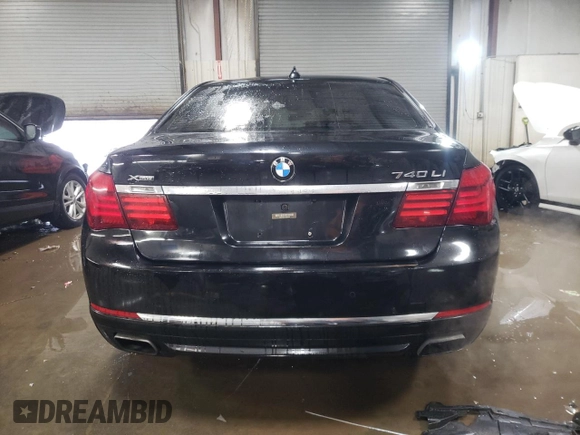 2015 BMW 7 Series 740Li xDrive with VIN WBAYF4C50FGS99499, listed as a Copart auction lot 87686735 with 108,568 mi miles and Salvage Title. Bid and sale history available at carsss.com. Image 6.