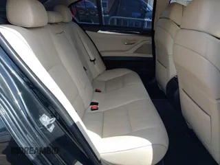 2011 BMW 5 Series 535i z VIN WBAFR7C50BC802210, wystawiony jako IAAI lot #42172097 z przebiegiem 148 983 mil mil oraz . Historia ofert i sprzedaży dostępna na DreamBid. Obrazek 8.