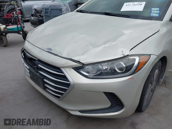 2018 Hyundai Elantra SEL z VIN 5NPD84LF4JH358837, wystawiony jako IAAI lot #42158320 z przebiegiem 111 682 mil mil oraz . Historia ofert i sprzedaży dostępna na DreamBid. Obrazek 6.