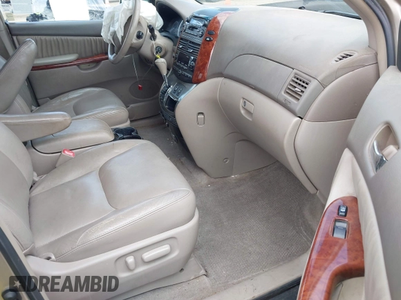 2005 Toyota Sienna XLE with VIN 5TDZA22C65S349045, listed as a IAAI auction lot 42014639 with 99,940 mi miles. Bid and sale history available at carsss.com. Image 5.