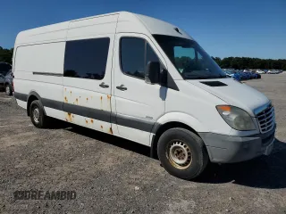 2011 Freightliner Sprinter z VIN WDRPE8CC7B5506404, wystawiony jako Copart lot #55090695 z przebiegiem 360 357 mil mil oraz Czysty tytuł • Clean title. Historia ofert i sprzedaży dostępna na DreamBid. Obrazek 4.
