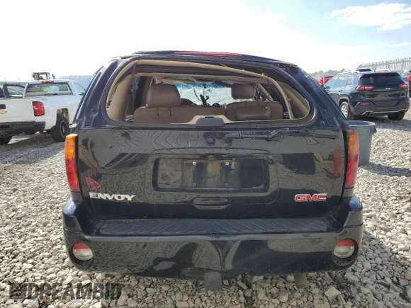 2004 GMC Envoy SLT with VIN 1GKDT13S742302881, listed as a Copart auction lot 68414734 with 317,200 mi miles and Non Repairable. Bid and sale history available at carsss.com. Image 6.