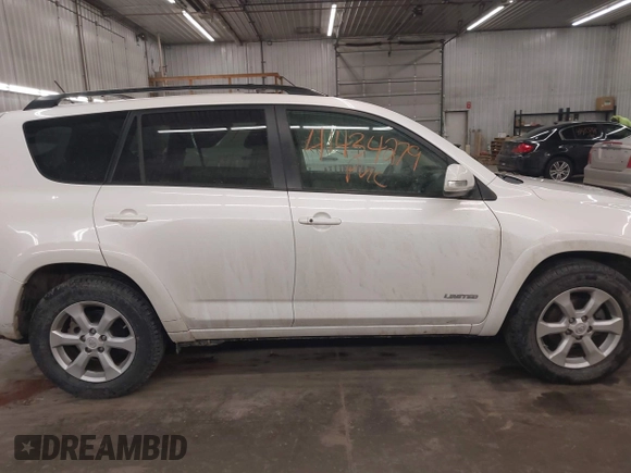 2011 Toyota RAV4 Ltd with VIN 2T3DK4DV5BW048231, listed as a IAAI auction lot 41434279 with 137,155 mi miles. Bid and sale history available at carsss.com. Image 14.