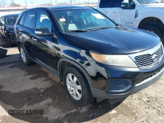 2012 Kia Sorento LX with VIN 5XYKT4A19CG233730, listed as a IAAI auction lot 41698288 with 235,059 mi miles. Bid and sale history available at carsss.com. Image 1.