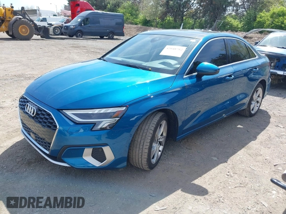 2023 Audi A3 Premium z VIN WAUAUDGY1PA084908, wystawiony jako IAAI lot #42048782 z przebiegiem 28 860 mil mil oraz . Historia ofert i sprzedaży dostępna na DreamBid. Obrazek 2.