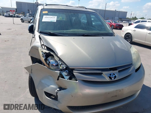 2006 Toyota Sienna CE with VIN 5TDZA23CX6S537308, listed as a IAAI auction lot 40652615 with 141,684 mi miles. Bid and sale history available at carsss.com. Image 12.