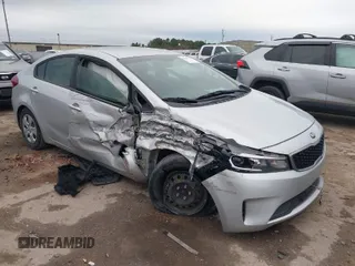 2018 Kia Forte LX with VIN 3KPFK4A73JE193261, listed as a IAAI auction lot 41645310 with 52,067 mi miles. Bid and sale history available at carsss.com. Image 1.