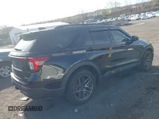 2025 Ford Explorer ST-Line z VIN 1FMUK8KH7SGA60005, wystawiony jako IAAI lot #42098791 z przebiegiem 1 830 mil mil oraz . Historia ofert i sprzedaży dostępna na DreamBid. Obrazek 4.