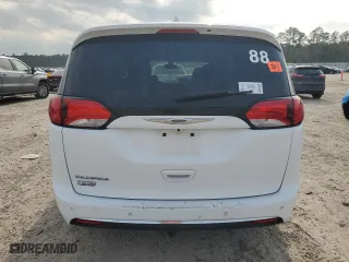 2019 Chrysler Pacifica Touring L with VIN 2C4RC1BG4KR537378, listed as a Copart auction lot 44048635 with 183,539 mi miles and Salvage Title. Bid and sale history available at carsss.com. Image 6.