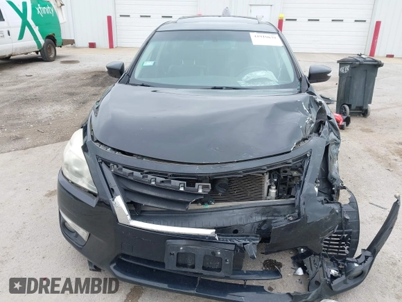 2014 Nissan Altima SV with VIN 1N4AL3APXEC166109, listed as a IAAI auction lot 41919039 with 172,087 mi miles and . Bid and sale history available at DreamBid. Image 13.