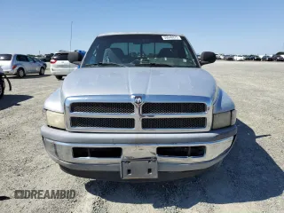 1999 Dodge 1500 with VIN 3B7HC13Y0XM595666, listed as a Copart auction lot 56048875 with 235,090 mi miles and Clean Title. Bid and sale history available at DreamBid. Image 5.