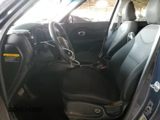 2014 Kia Soul + with VIN KNDJP3A59E7060496, listed as a Copart auction lot 47002135 with 179,123 mi miles and Salvage Title. Bid and sale history available at carsss.com. Image 7.
