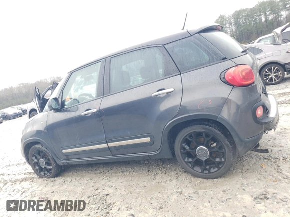 2015 FIAT 500L Urbana Trekking z VIN ZFBCFADH0FZ032147, wystawiony jako Copart lot #45200315 z przebiegiem 103 598 mil mil oraz Szkoda całkowita • Salvage title. Historia ofert i sprzedaży dostępna na DreamBid. Obrazek 2.