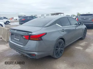 2022 Nissan Altima SR z VIN 1N4BL4CV2NN325196, wystawiony jako IAAI lot #41949704 z przebiegiem 57 522 mil mil oraz . Historia ofert i sprzedaży dostępna na DreamBid. Obrazek 4.