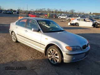 2002 BMW 3 Series 330xi with VIN WBAEW534X2PG16542, listed as a IAAI auction lot 41231663 with 197,567 mi miles and . Bid and sale history available at DreamBid. Image 1.