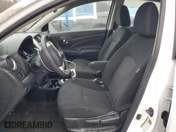 2017 Nissan Versa S z VIN 3N1CN7AP3HL843159, wystawiony jako Copart lot #51965435 z przebiegiem 158 750 mil mil oraz Szkoda całkowita • Salvage title. Historia ofert i sprzedaży dostępna na DreamBid. Obrazek 7.