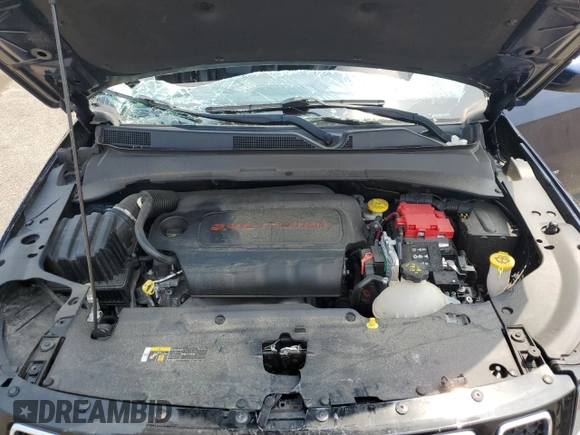 2019 Jeep Compass Latitude with VIN 3C4NJDBB3KT646082, listed as a Copart auction lot 60511205 with 41,096 mi miles and Salvage title. Bid and sale history available at DreamBid. Image 12.