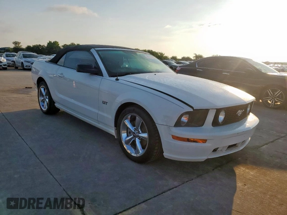 2008 Ford Mustang GT Deluxe with VIN 1ZVHT85H585202545, listed as a Copart auction lot 60884135 with 64,942 mi miles and Salvage title. Bid and sale history available at DreamBid. Image 4.