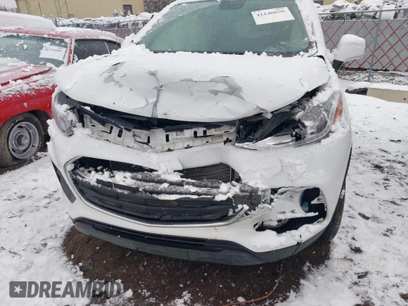 2022 Chevrolet Trax LT with VIN KL7CJPSM6NB536897, listed as a IAAI auction lot 41140696 with 31,913 mi miles. Bid and sale history available at carsss.com. Image 6.
