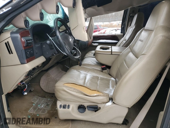2005 Ford F-250 XL z VIN 1FTSW21P85EA55966, wystawiony jako Copart lot #53452015 z przebiegiem 314 650 mil mil oraz Nie do naprawy • Non repairable. Historia ofert i sprzedaży dostępna na DreamBid. Obrazek 7.