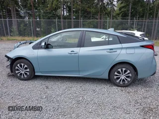 2020 Toyota Prius LE with VIN JTDL9RFU1L3017670, listed as a IAAI auction lot 42694974 with 69,298 mi miles and . Bid and sale history available at DreamBid. Image 15.